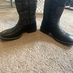 Men’s cowboy boots